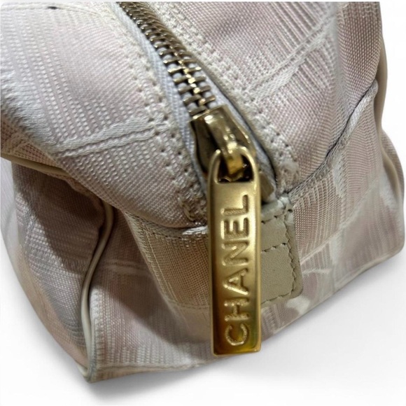 Authentic Y2K Vintage Chanel Pink Bag - Picture 2 of 8